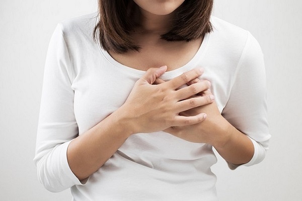 Dấu hiệu đau ngực sắp có kinh và có thai